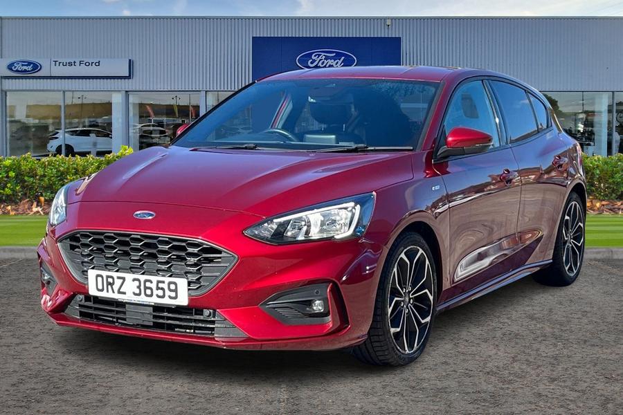 Ford FOCUS Photo autoimg-ce988e5ce2348fe4c9307da8f3bd7a69ae9c070d.jpg