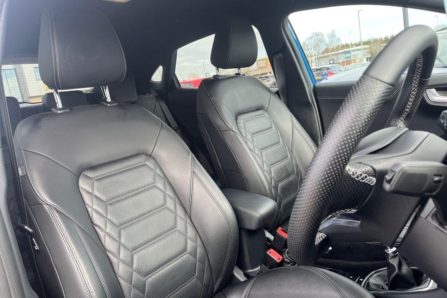 Ford PUMA Photo 16