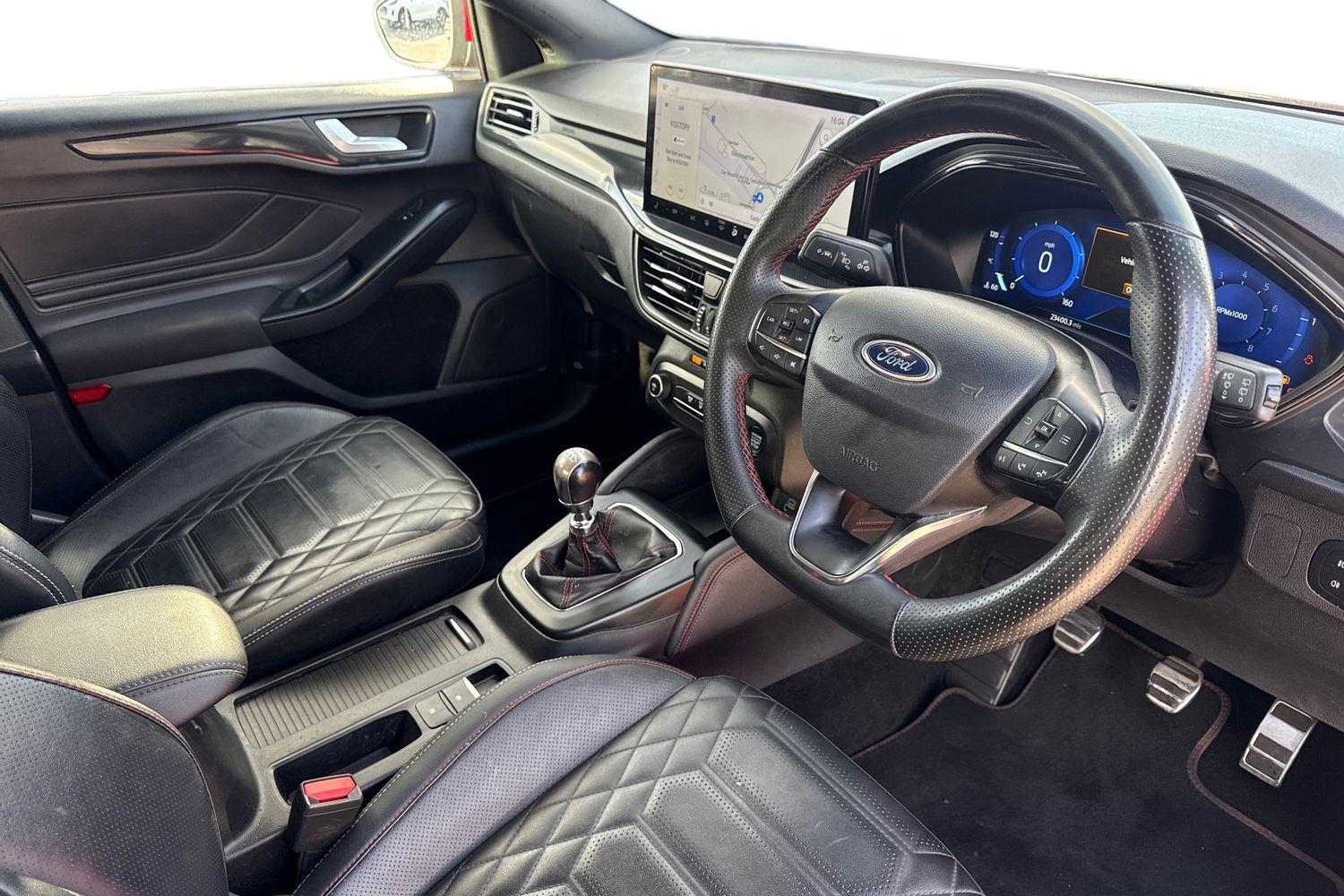 Ford FOCUS Photo 8