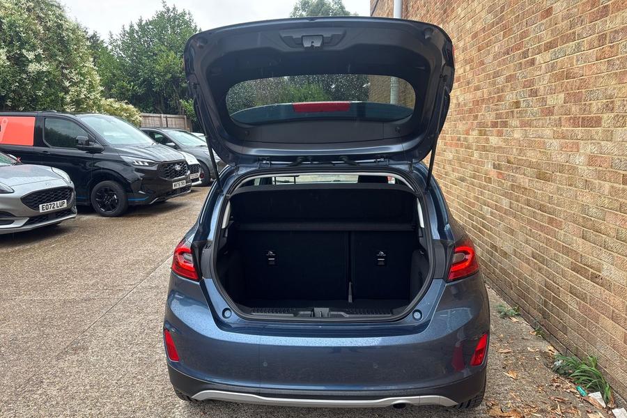 Ford Fiesta Photo autoimg-ce9cfbfda50a03272a9e57fda056ecd4f442f202.jpg