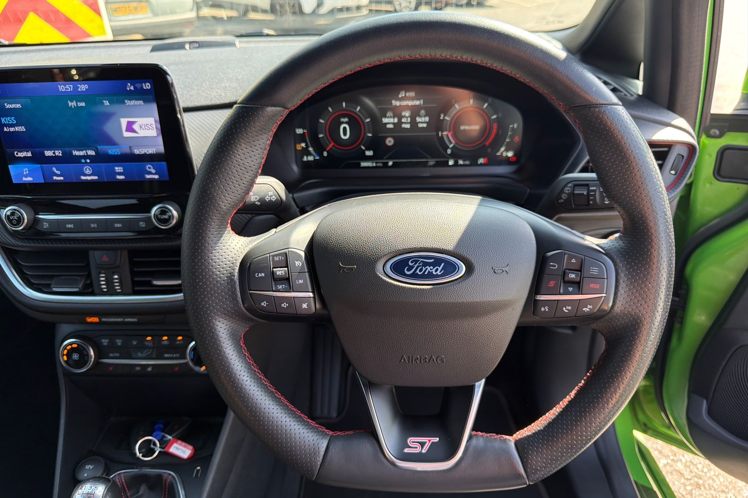 Ford FIESTA Photo 11