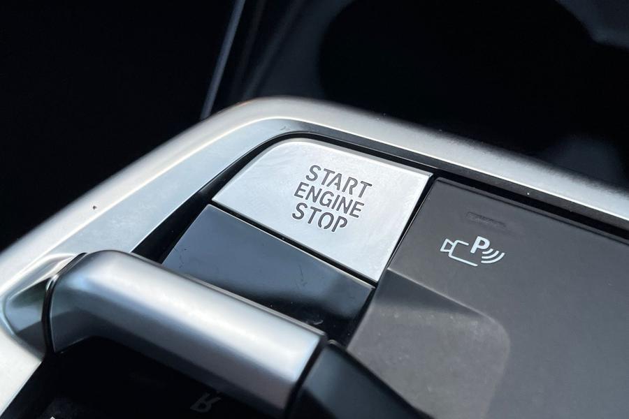 BMW 2 SERIES Photo autoimg-cea72931631f34ea065f82fb78b1074b7039445d.jpg