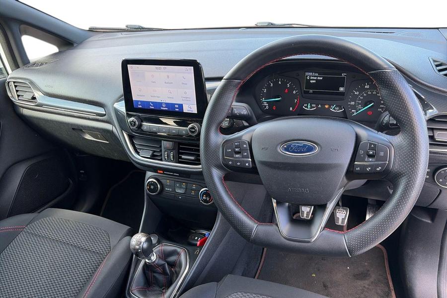 Ford FIESTA Photo autoimg-cea86b070bb1c815d589a883bcef547cb6056db3.jpg