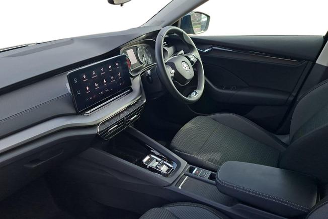 Skoda Octavia Photo 2