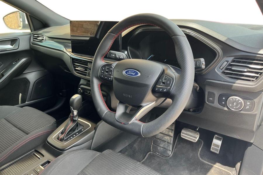 Ford FOCUS Photo autoimg-ceabb3ed31345ff8e550cfa1b7b0279b5e6be80a.jpg