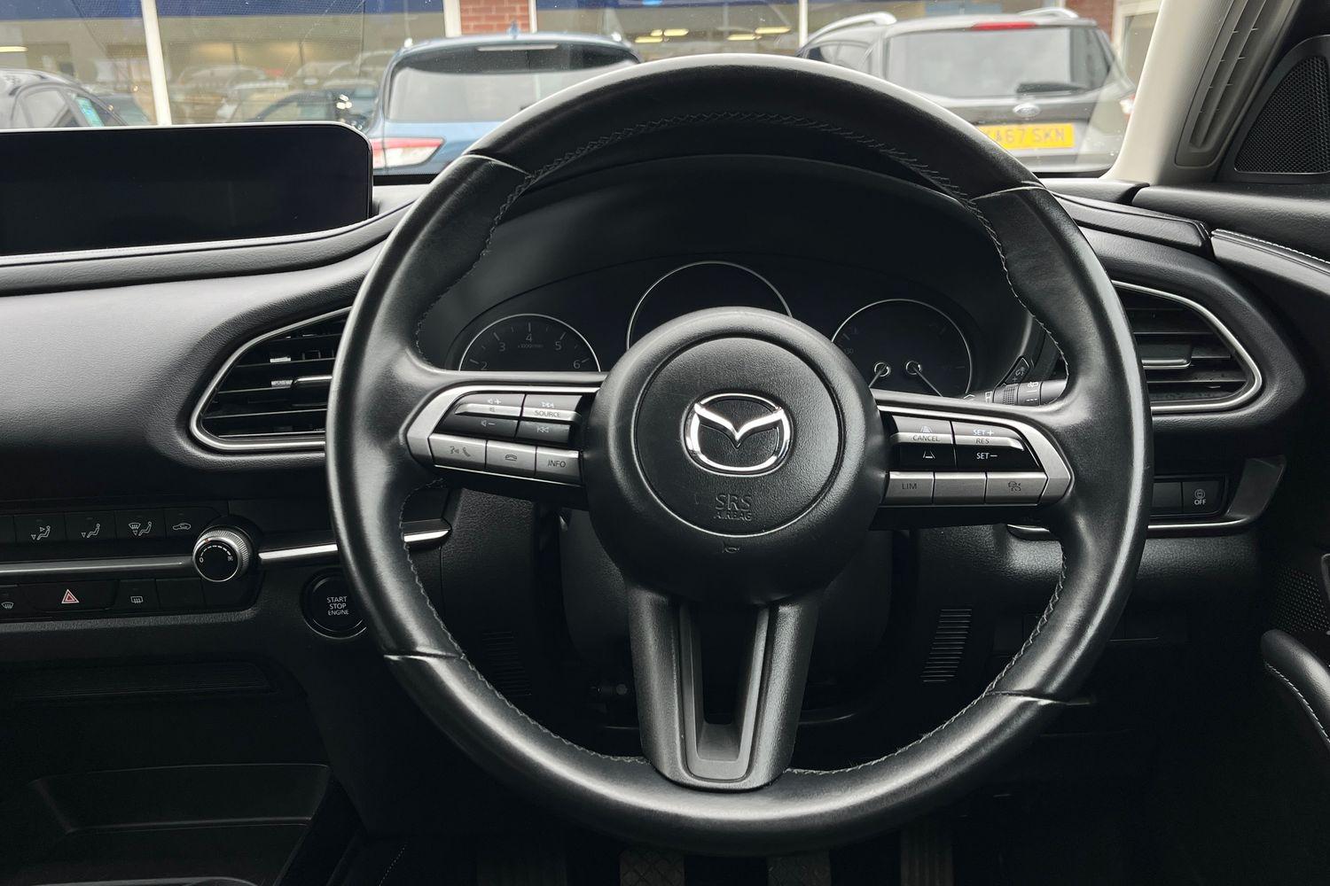Mazda CX-30 Photo 11