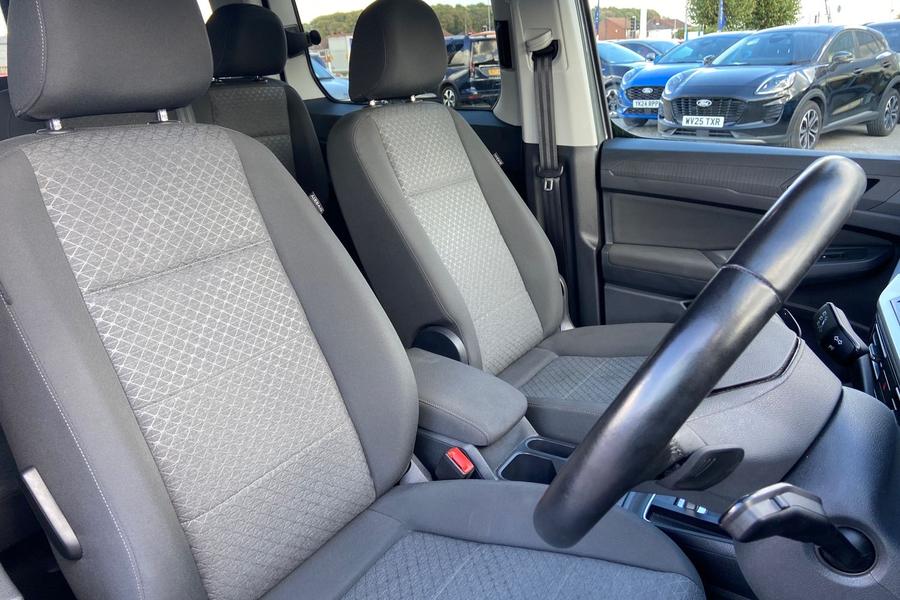 Ford GRAND TOURNEO CONNECT Photo autoimg-ceb542a7d50be43dd8e391b3ca2d8d11f668db32.jpg