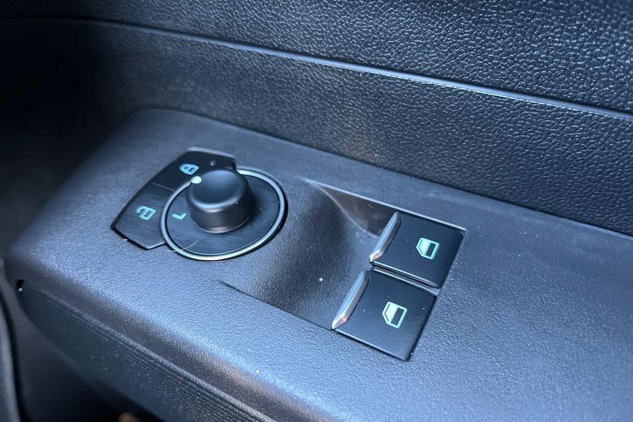 Used Ford E-Transit Courier YB75UWG 24