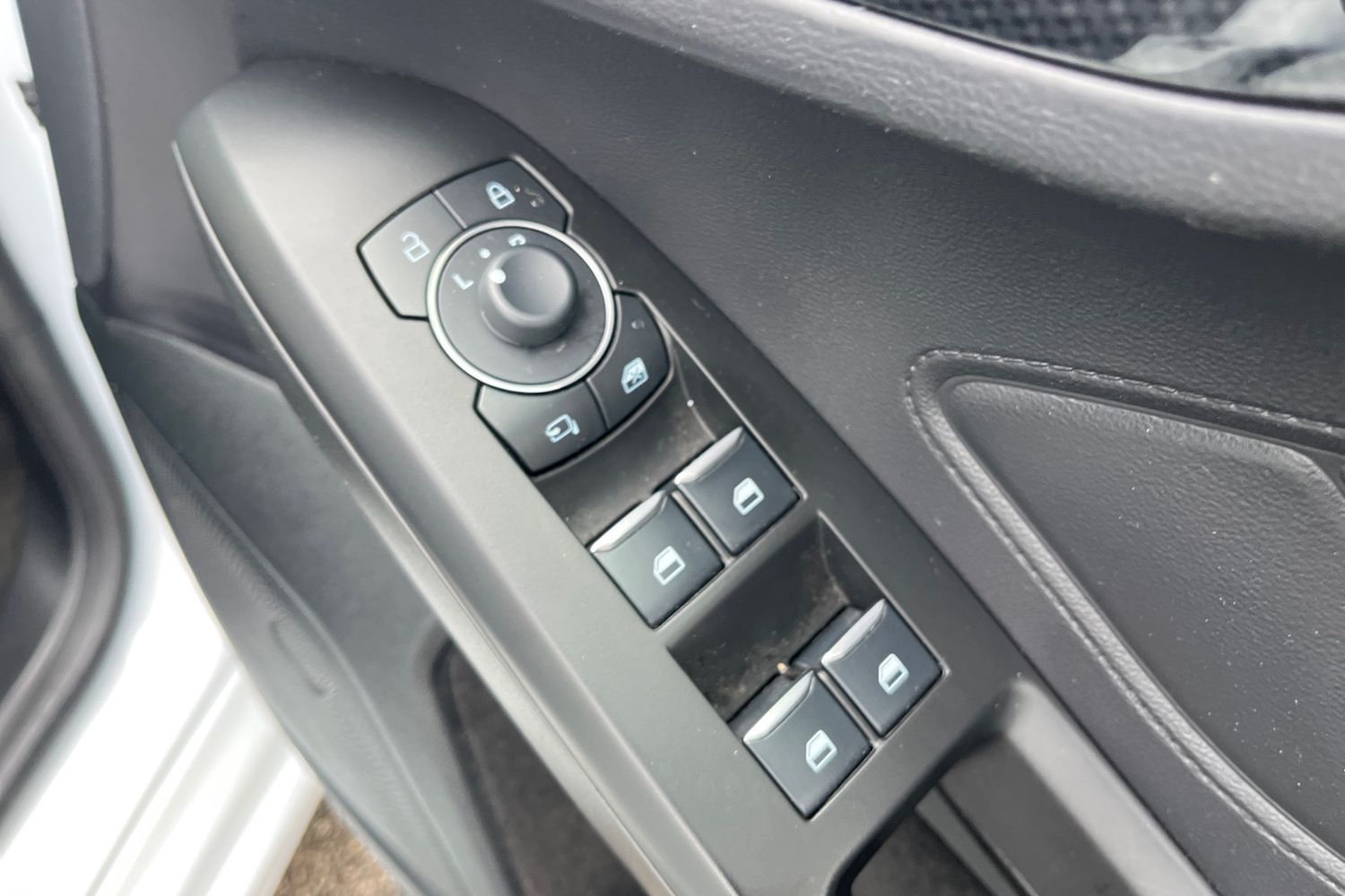 Ford FOCUS Photo 15