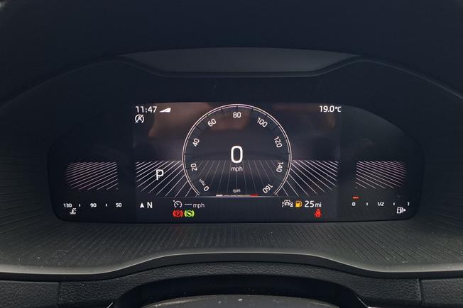 ŠKODA Karoq Photo 15