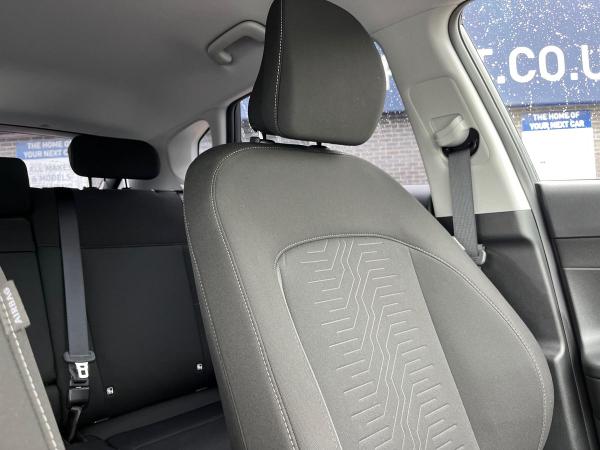 Hyundai KONA Photo autoimg-ceb81322996729b3e4dbe4644fb3e03e2450e4d6.jpg