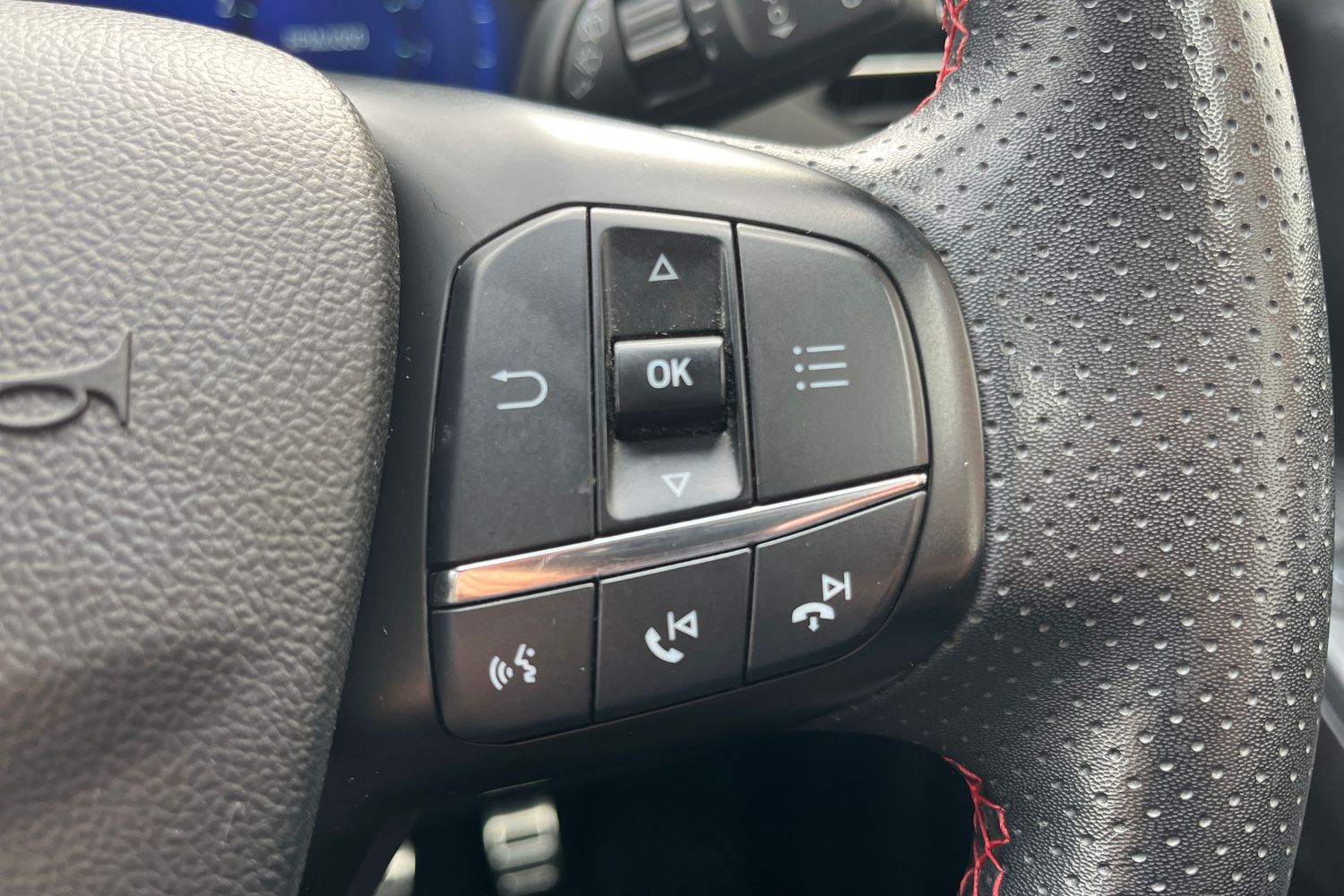 Ford KUGA Photo 35