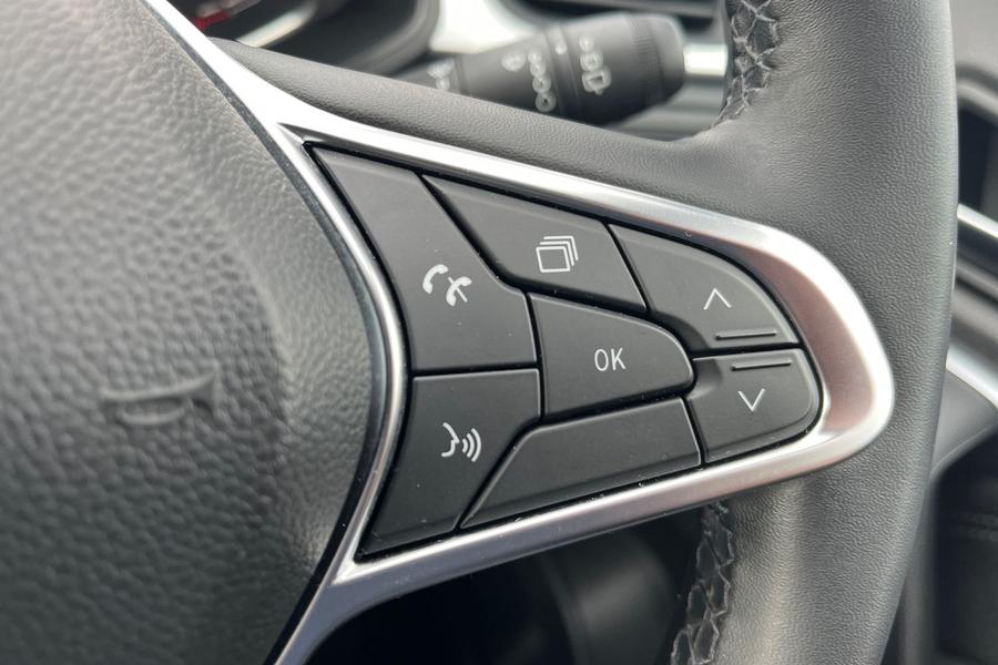 Renault CAPTUR Photo autoimg-cebee484f584ab0a77f0edce2883a3b290cb16c6.jpg