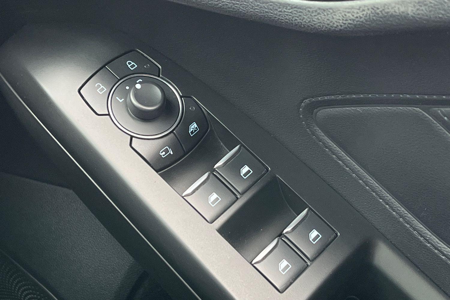 Ford Focus Photo 15