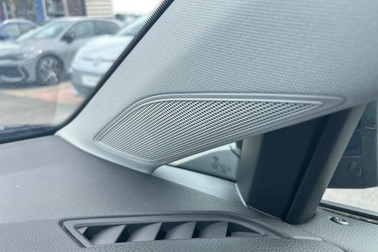 Volkswagen Golf Photo autoimg-cebfe2b3d8360ddae26295fa6fc0f51df7471ab2.jpg