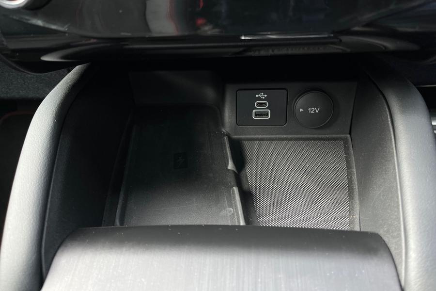 Ford Kuga Photo autoimg-cec1faea070389aea4c00657c9600715984b436f.jpg