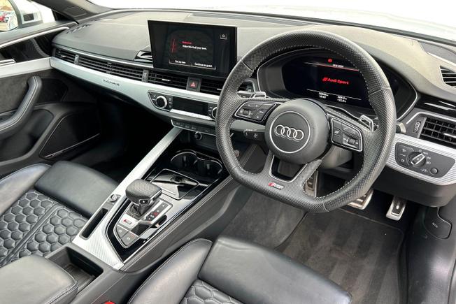 AUDI RS5 Photo 6