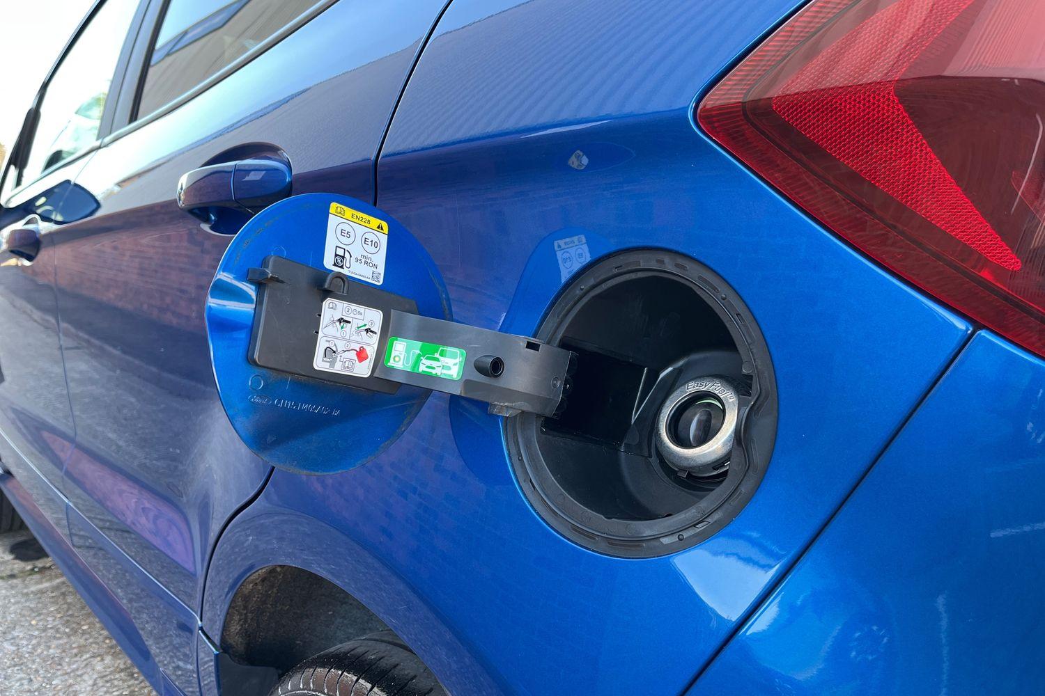 Ford EcoSport Photo 38