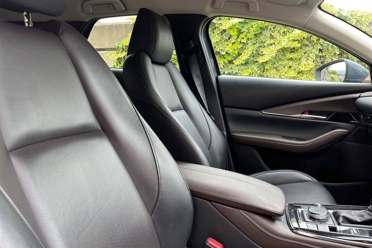 Mazda CX-30 Photo 16