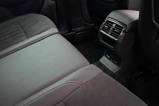 ŠKODA Karoq Photo 21