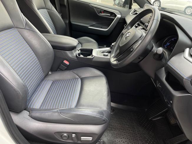TOYOTA Rav4 Photo 29