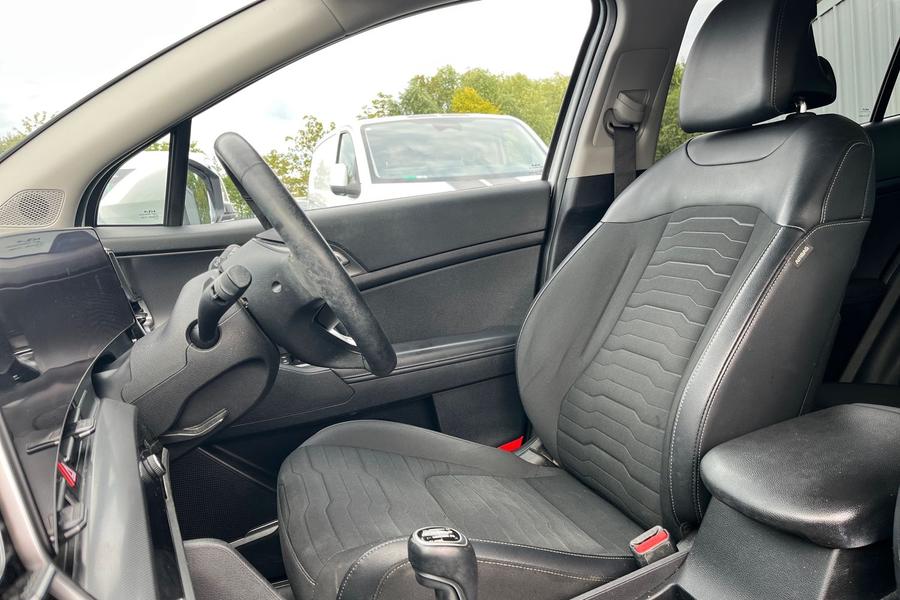 Kia SPORTAGE Photo autoimg-ced34df353eeb8afade1068cd0dba696e1109b36.jpg
