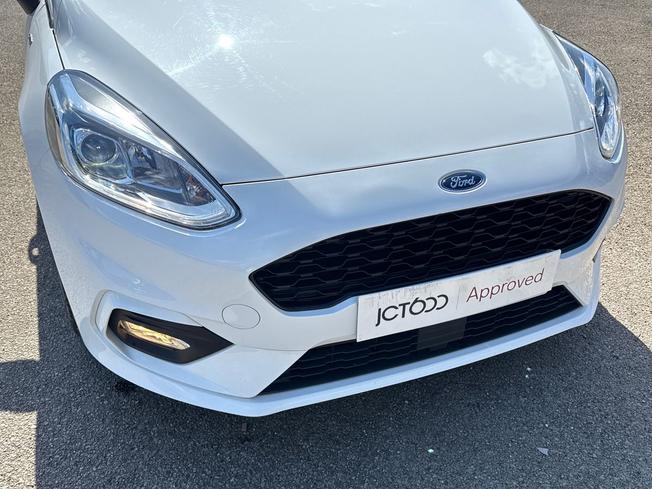 FORD Fiesta Photo 30