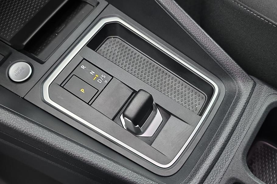 Used FORD TRANSIT CONNECT WV75YMM 9