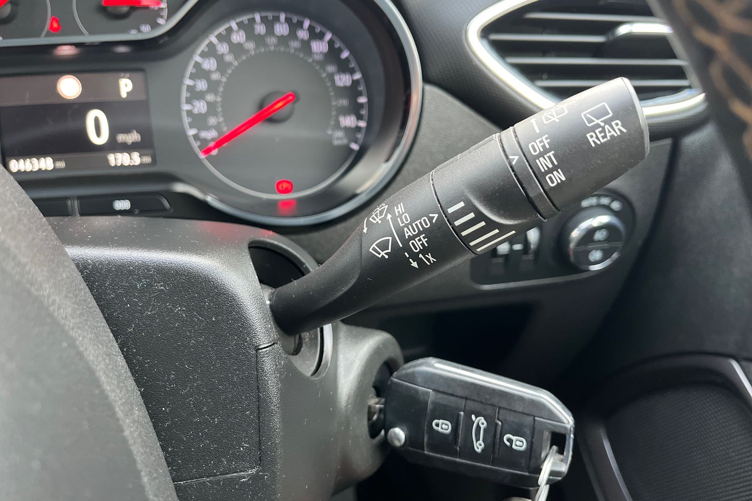 Vauxhall CROSSLAND X Photo 14