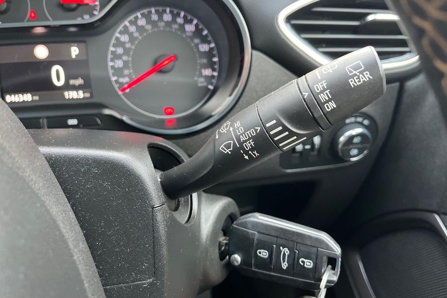 Vauxhall CROSSLAND X Photo autoimg-cededee7573d0c32ae5ac718ac4cd9f396e42712.jpg