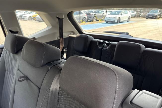 VOLKSWAGEN Tiguan Allspace Photo 30