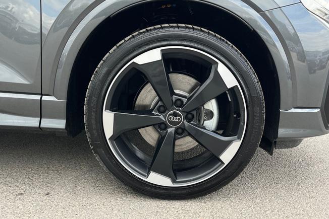 AUDI Q2 Photo 5