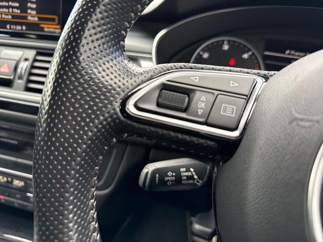 AUDI A6 Avant Photo 16
