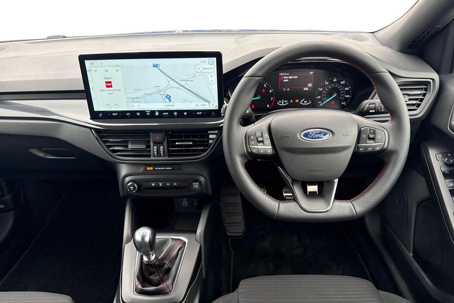 Ford FOCUS Photo autoimg-ceee67e88a51d72da42e88c41ccc24055c249e89.jpg