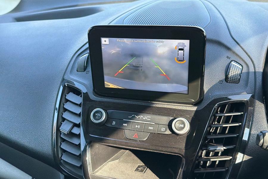 Ford TOURNEO CONNECT Photo autoimg-cef2df04cfd4ca29c413569903b07451a1d97d77.jpg