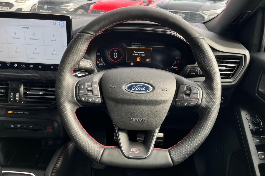 Ford FOCUS Photo autoimg-cef5c5adb31718d09638ff309a52bc70e97338d0.jpg