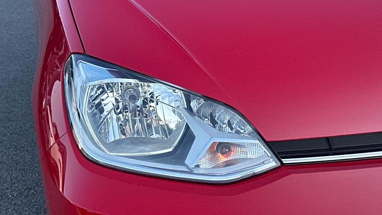 Used Volkswagen up! DL17WFK 22