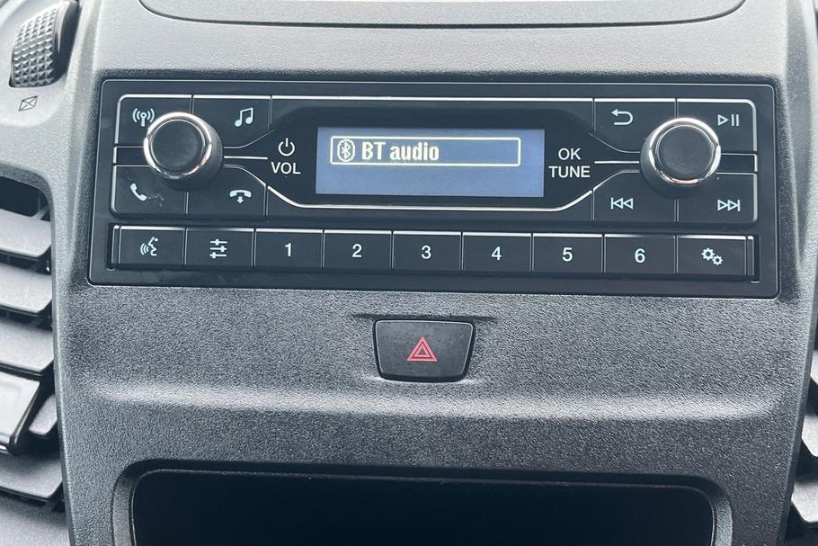 Used Ford TRANSIT CONNECT YR23LRF 25