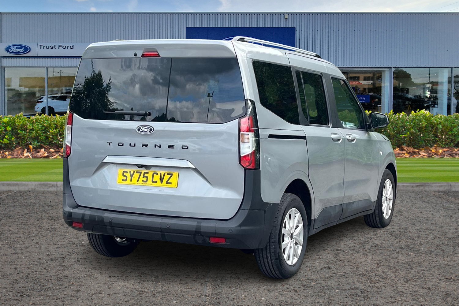 Ford Tourneo Courier Photo 3