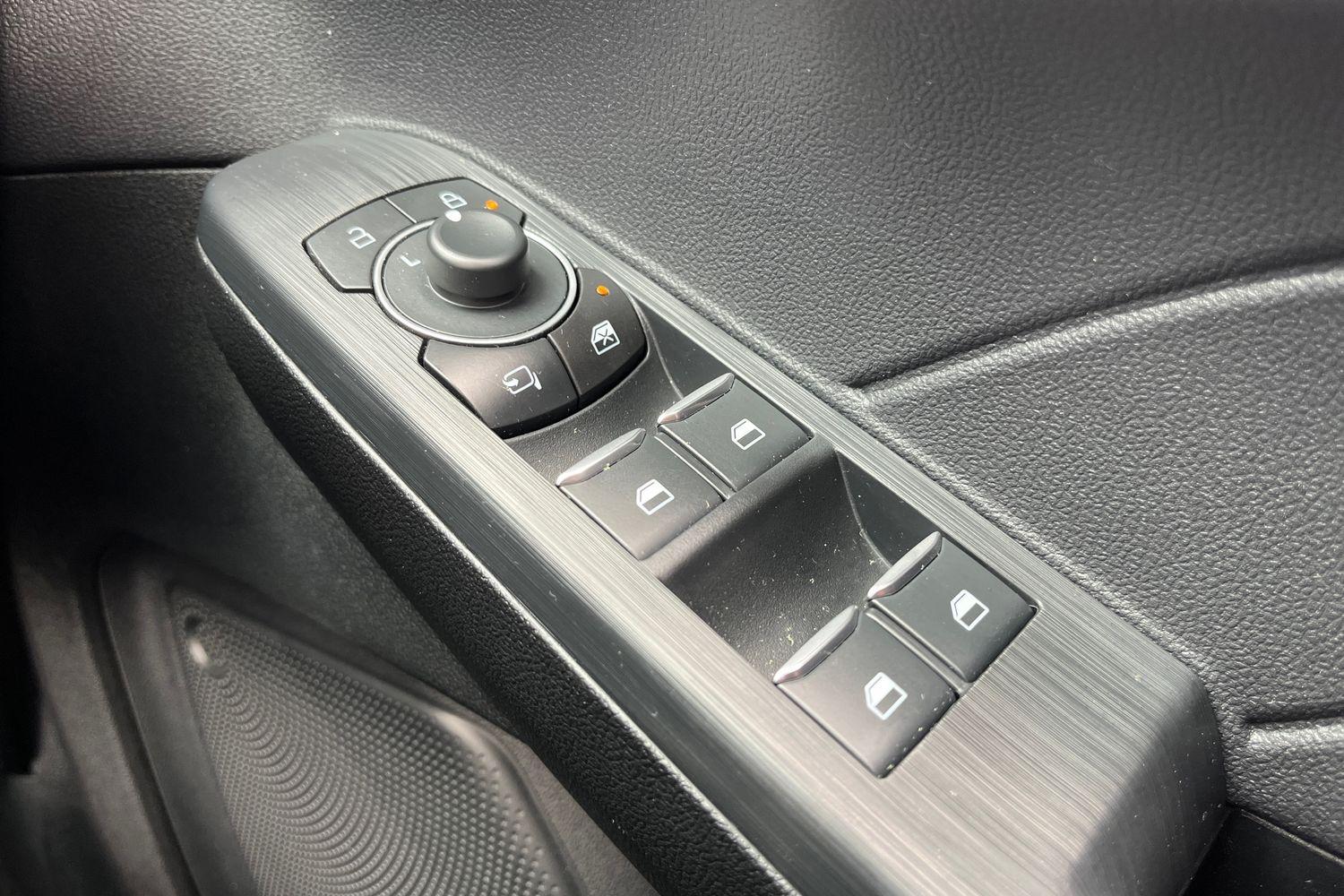 Ford KUGA Photo 15