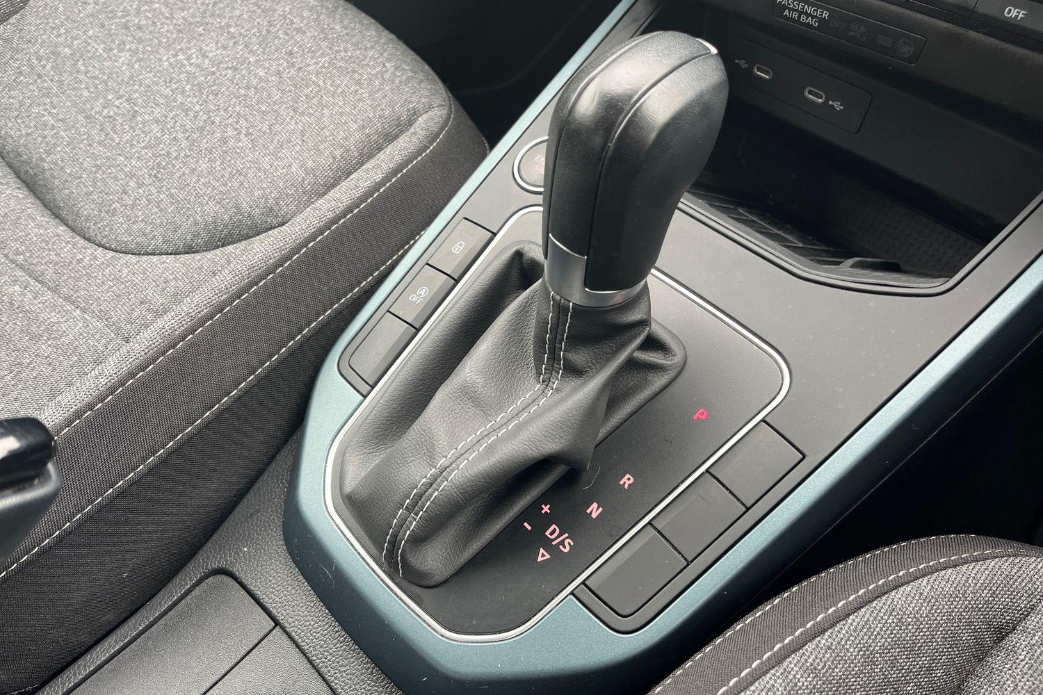 SEAT ARONA Photo 33