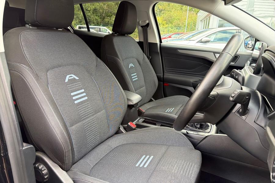 Ford Focus Photo autoimg-cefe269aca25ba245566dabb514d5ee4ee363368.jpg