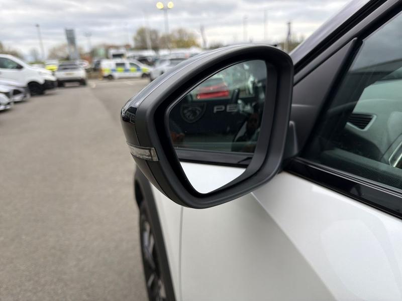 Used Peugeot 2008 NV72GXW 25