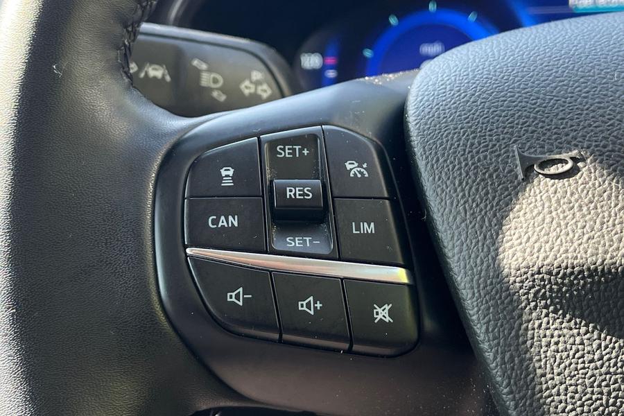 Ford Focus Photo autoimg-cf040019654b20fb00a6a77ca3dde979dab2afa9.jpg
