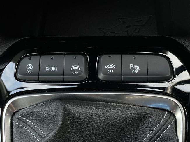 VAUXHALL Corsa Photo 43