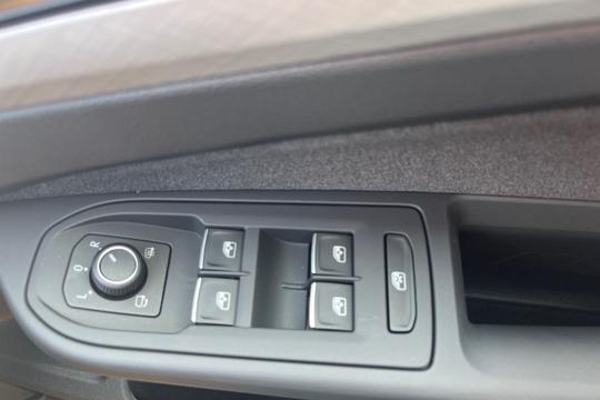 Volkswagen Golf Photo autoimg-cf0870aee3622fc642a46a04dd97a8d2fa2b02c3.jpg