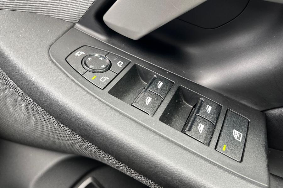 BMW 5 Series Photo autoimg-cf08bbee2aa99613d6b52df28e1db1f54a6d338b.jpg