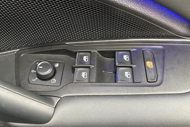 VOLKSWAGEN Tiguan Photo 22