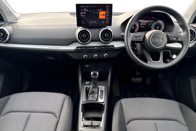 AUDI Q2 Photo 11