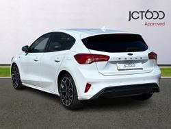 Ford Focus Photo 3